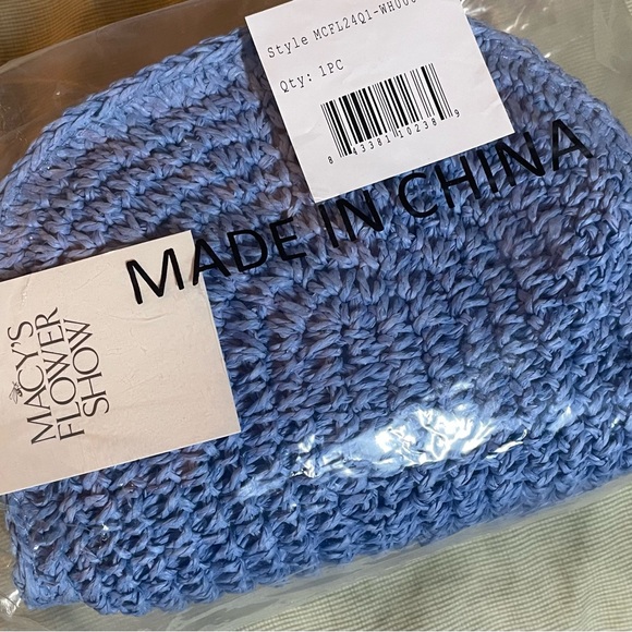 Macy’s Flower Show Small Dome Pouch - NWT - Picture 5 of 6